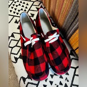 Generic Buffalo Plaid “Hey Dudes” women’s US 9, Eur 41